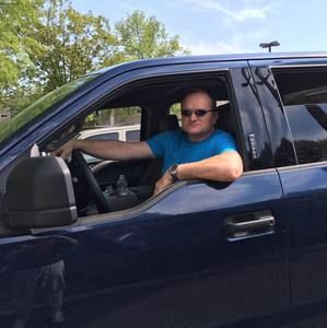 Meet your Posher, Istvan